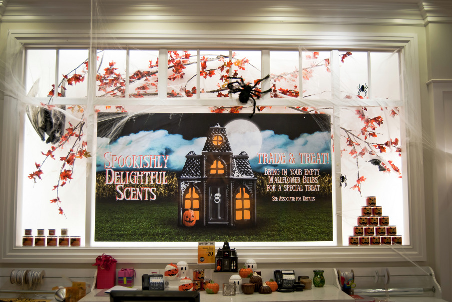 White Barn Candle Co. Windows and Display Abigail Algueseva